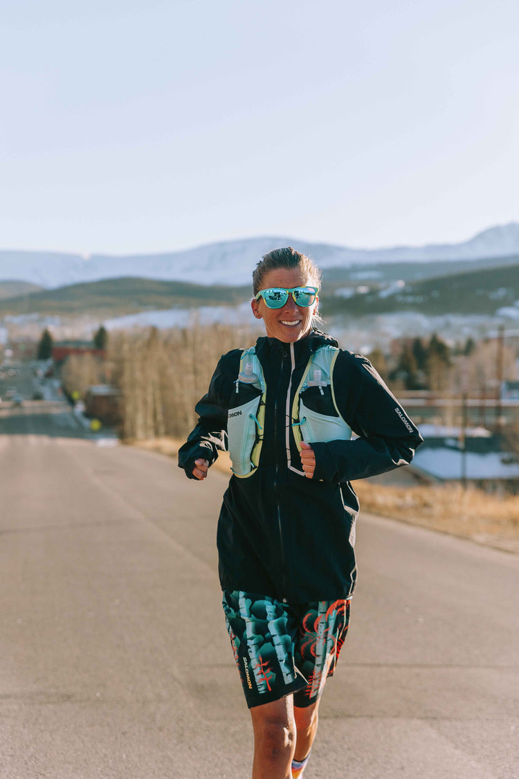 Pastel de cumpleaños de Courtney Dauwalter: Edición limitada (paquete de 4)